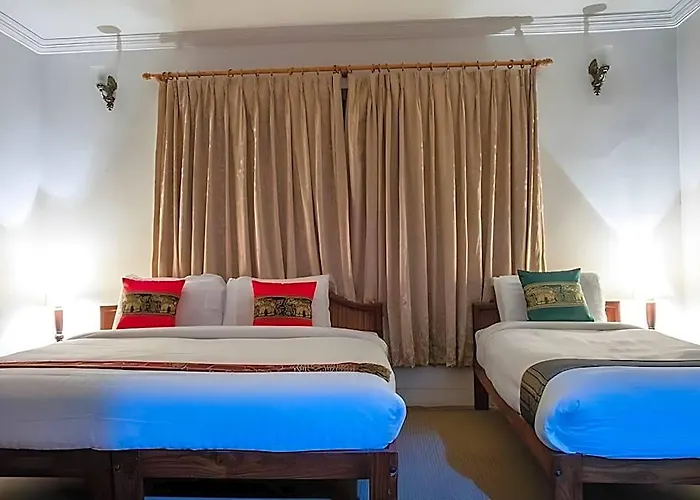 Chef House Hotel 2*